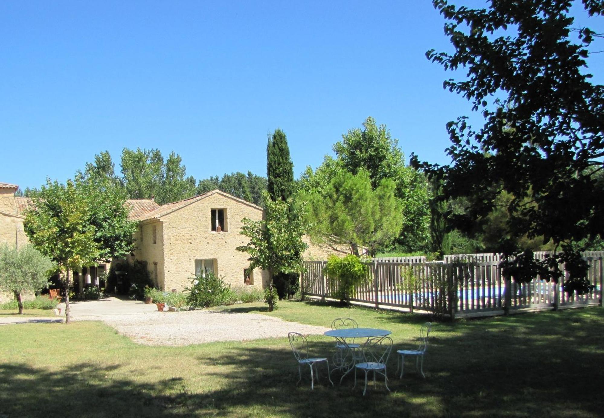 Gite Aux Tournesols Malaucene Exterior photo